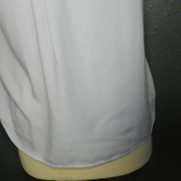 Uniqlo Womens Light Blue Sleeveless Summer Collared Button Down Shirt Size Small - Picture 6 of 9